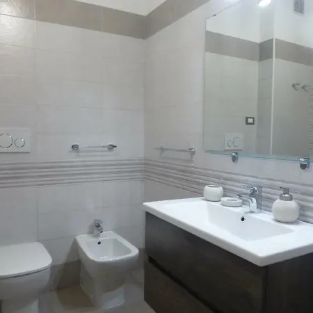 Apartment Con 2 E Garage Privato!