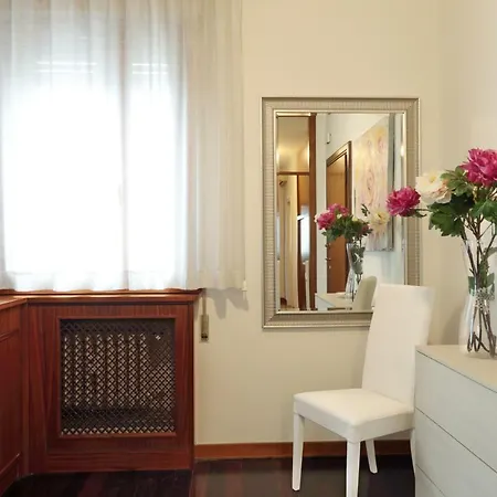 Con 2 E Garage Privato! Apartment *
