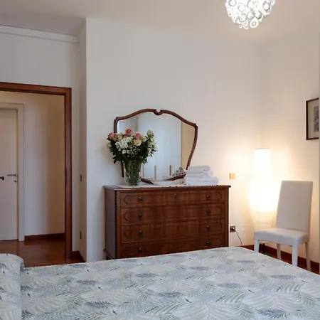 Apartment Con 2 E Garage Privato! *