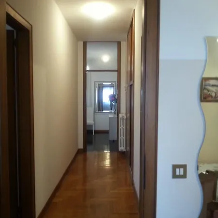 Con 2 E Garage Privato! Apartment *